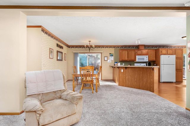 249 Berry Drive, Wisconsin Dells, WI 53965