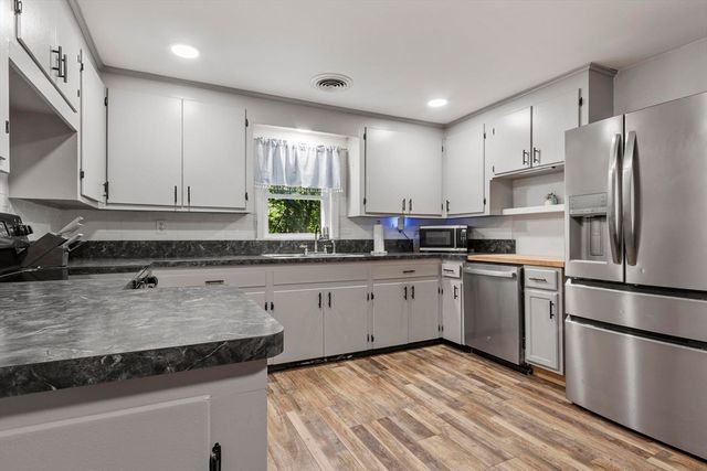 149 North St, East Brookfield, MA 01515