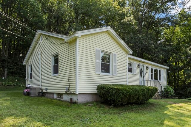149 North St, East Brookfield, MA 01515
