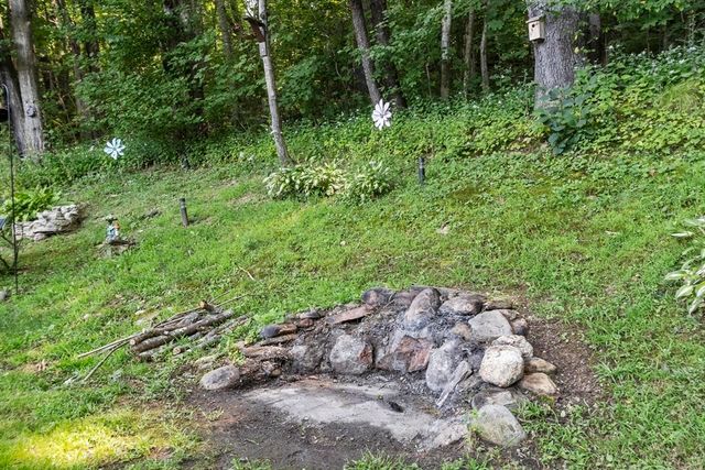 149 North St, East Brookfield, MA 01515