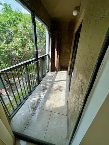 2445 SW 18th Terrace 105, Fort Lauderdale, FL 33315