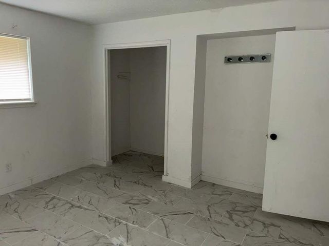 1918 Hampton Street, Houston, TX 77088
