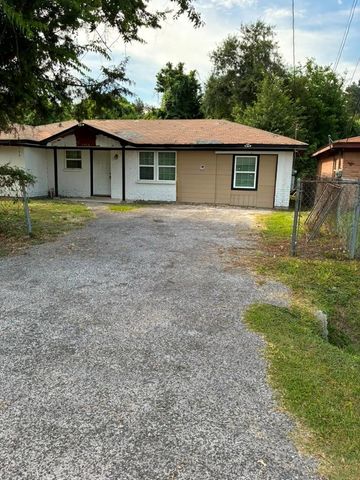 1918 Hampton Street, Houston, TX 77088
