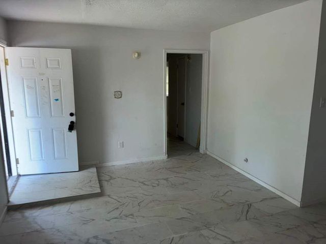 1918 Hampton Street, Houston, TX 77088