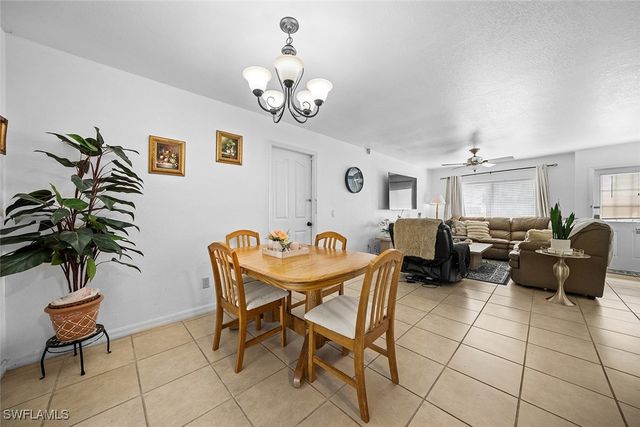 3245 43rd AVE NE, Naples, FL 34120