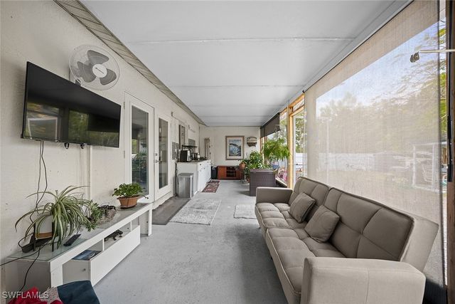 3245 43rd AVE NE, Naples, FL 34120