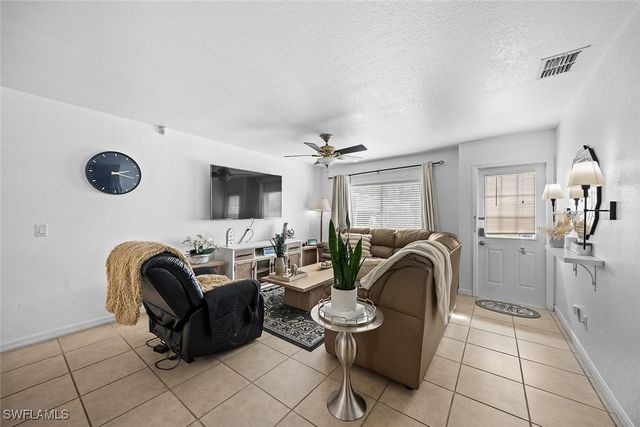 3245 43rd AVE NE, Naples, FL 34120