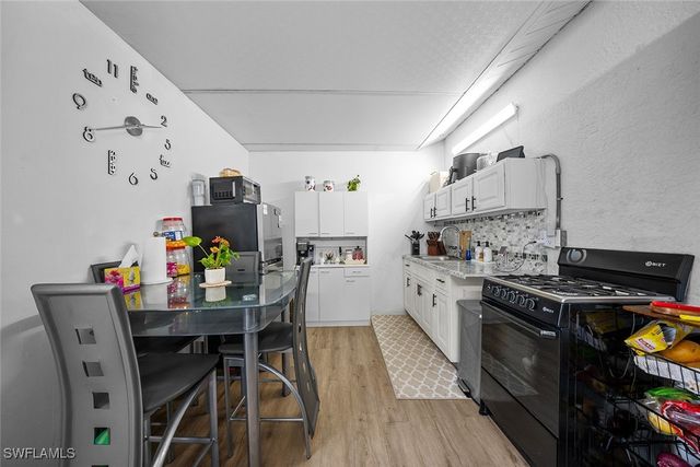 3245 43rd AVE NE, Naples, FL 34120