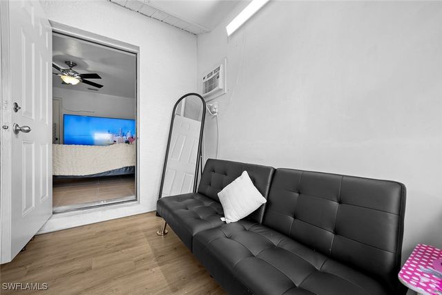 3245 43rd AVE NE, Naples, FL 34120