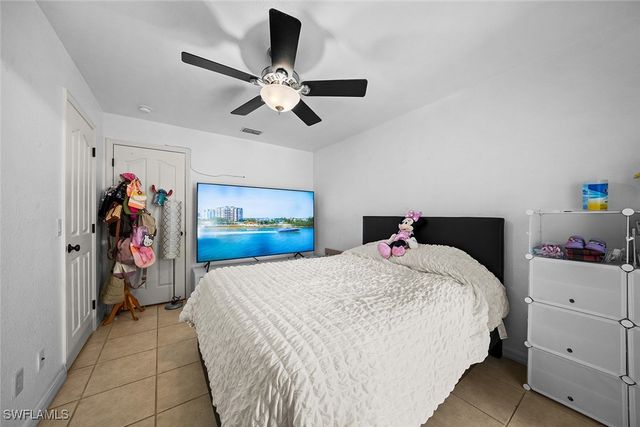 3245 43rd AVE NE, Naples, FL 34120