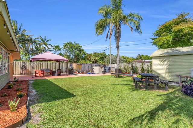 921 N 31st Court, Hollywood, FL 33021