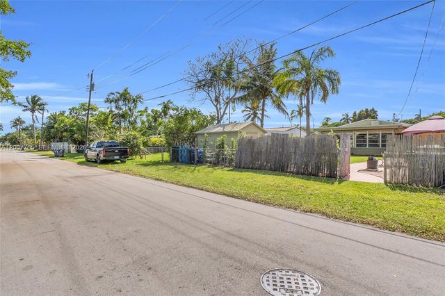 921 N 31st Court, Hollywood, FL 33021