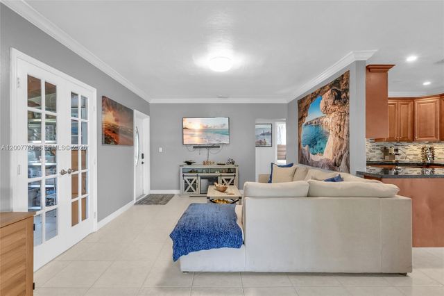 921 N 31st Court, Hollywood, FL 33021