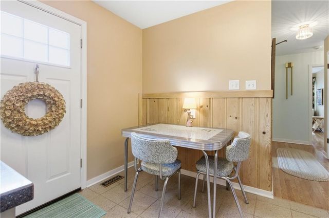 7010 W 65th Terrace, Overland Park, KS 66202