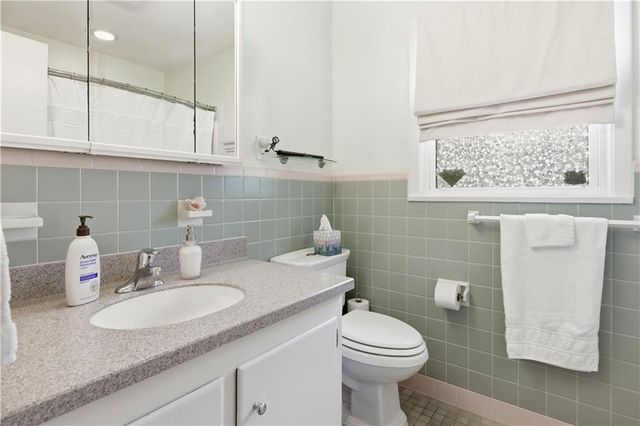 7010 W 65th Terrace, Overland Park, KS 66202