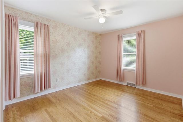7010 W 65th Terrace, Overland Park, KS 66202