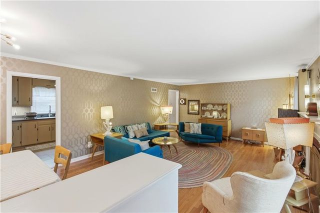 7010 W 65th Terrace, Overland Park, KS 66202