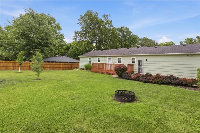 7010 W 65th Terrace, Overland Park, KS 66202