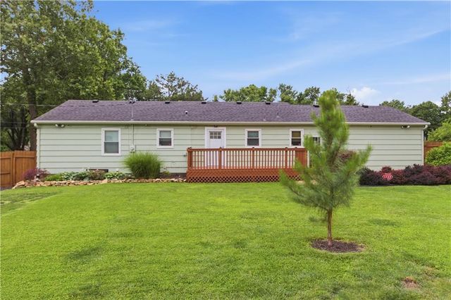 7010 W 65th Terrace, Overland Park, KS 66202