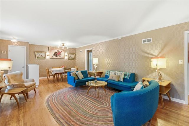 7010 W 65th Terrace, Overland Park, KS 66202