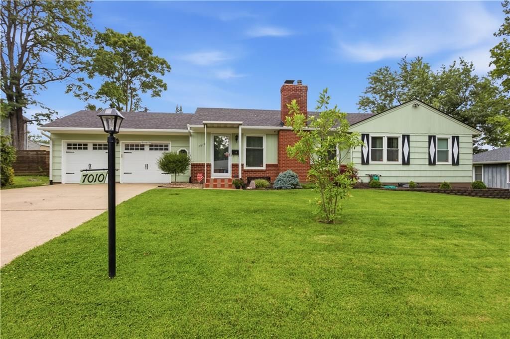 7010 W 65th Terrace, Overland Park, KS 66202