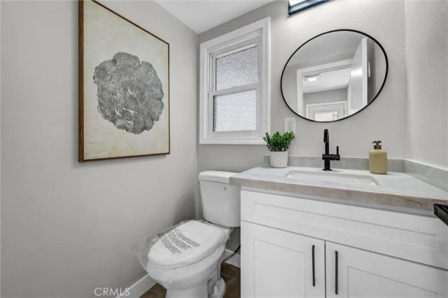 7060 Santa Ana, Buena Park, CA 90620