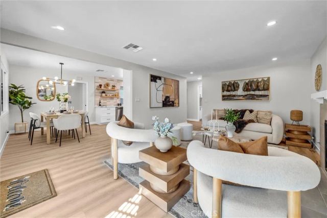 7060 Santa Ana, Buena Park, CA 90620