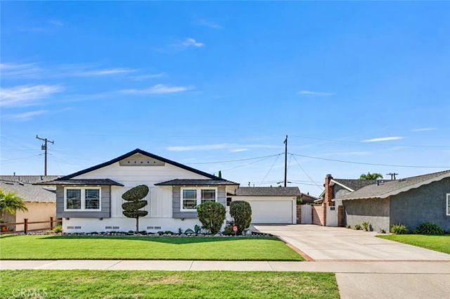 7060 Santa Ana, Buena Park, CA 90620