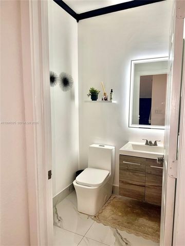 4237 SW 164th Path 4237, Miami, FL 33185