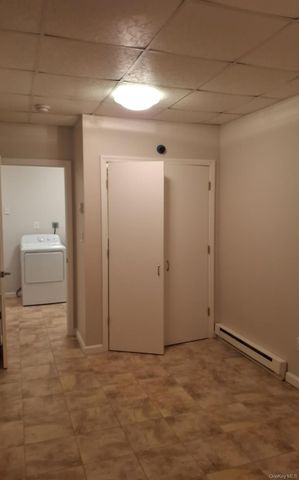 81 Kearsing Parkway B, Spring Valley, NY 10952