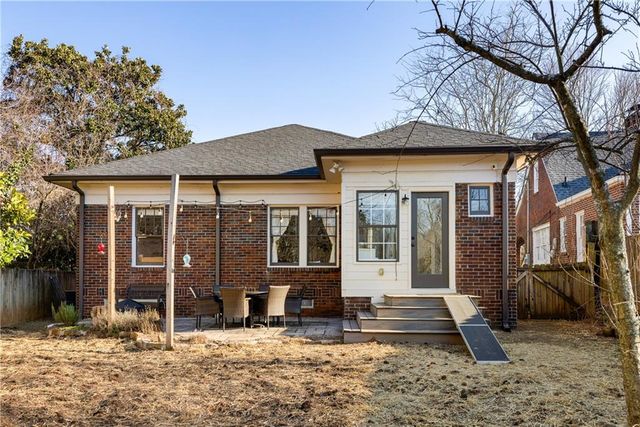 557 Manford SW Road, Atlanta, GA 30310