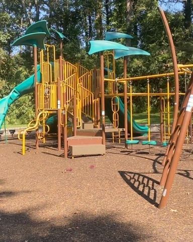 557 Manford SW Road, Atlanta, GA 30310