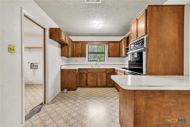 1608 Old Ranch Road 12, San Marcos, TX 78666