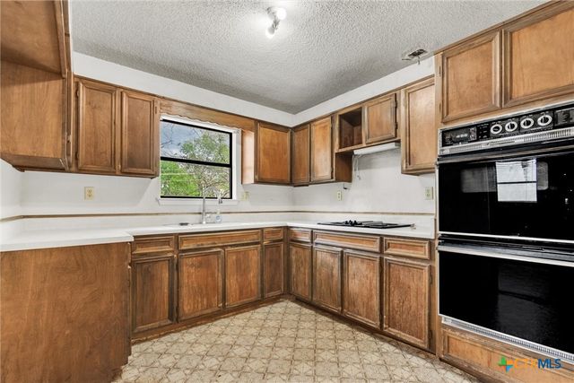 1608 Old Ranch Road 12, San Marcos, TX 78666