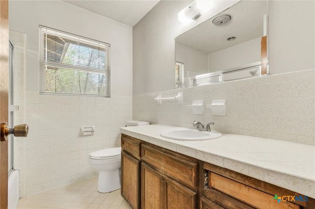 1608 Old Ranch Road 12, San Marcos, TX 78666