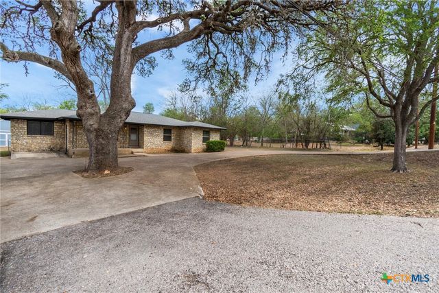 1608 Old Ranch Road 12, San Marcos, TX 78666