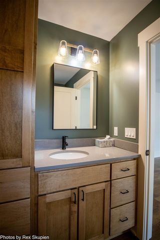 17090 Kenowa Avenue, Kent City, MI 49330