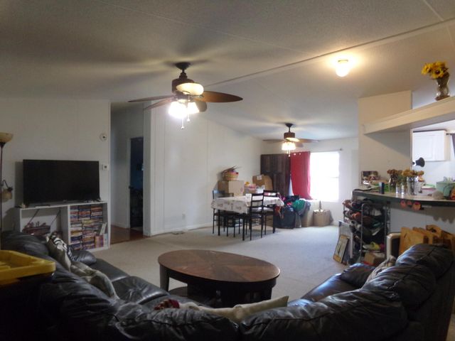 89 S Stuart Circle, Greenacres, FL 33463