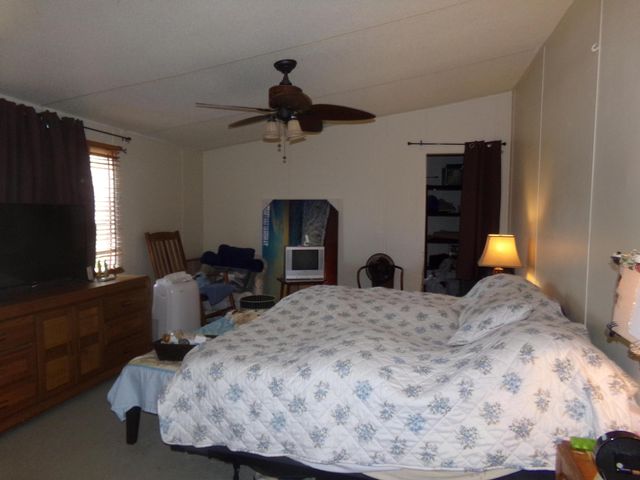 89 S Stuart Circle, Greenacres, FL 33463