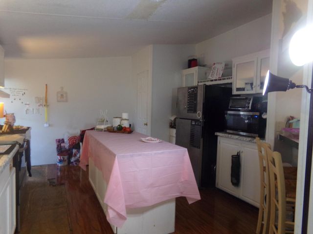 89 S Stuart Circle, Greenacres, FL 33463