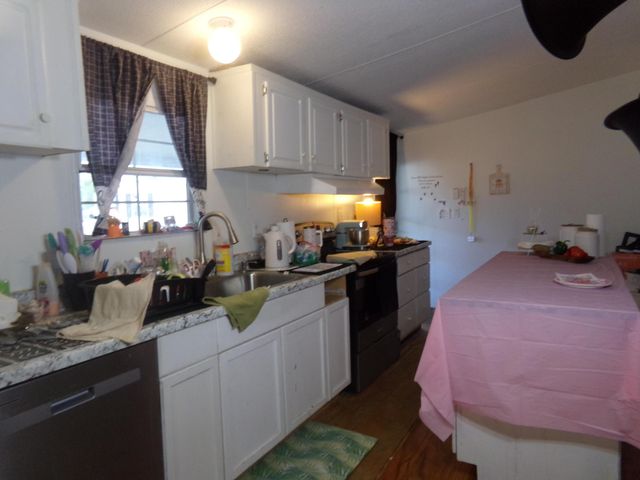 89 S Stuart Circle, Greenacres, FL 33463