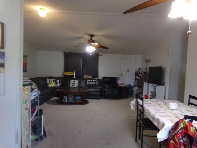 89 S Stuart Circle, Greenacres, FL 33463