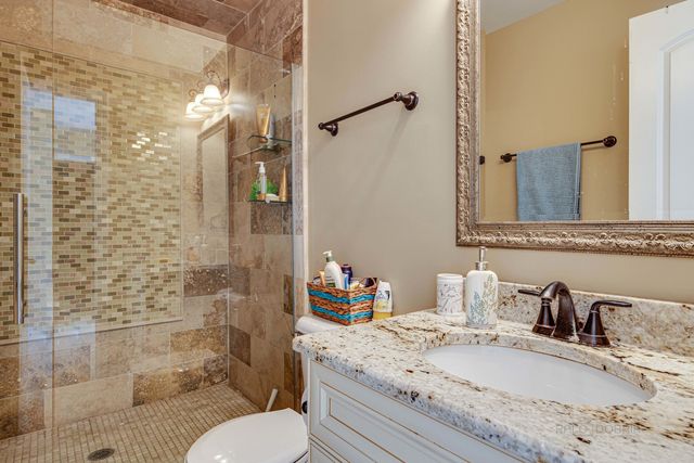 2238 Gleneagles Drive, Naperville, IL 60565