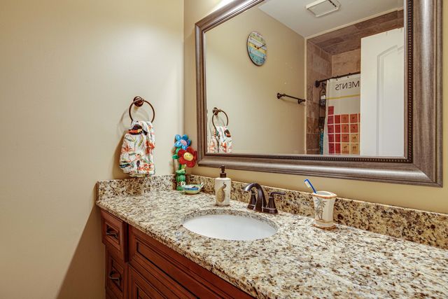 2238 Gleneagles Drive, Naperville, IL 60565