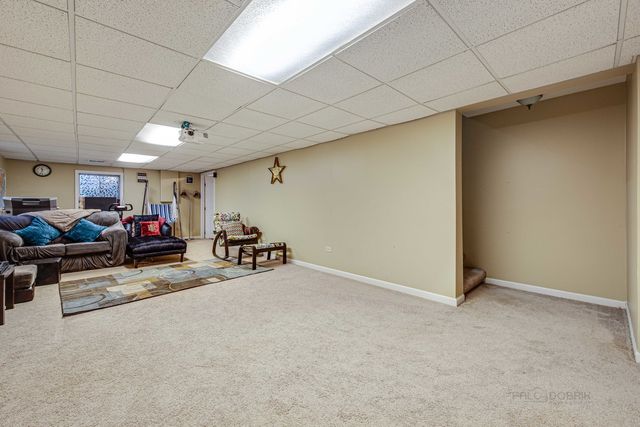 2238 Gleneagles Drive, Naperville, IL 60565