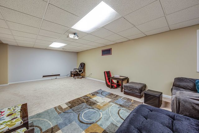 2238 Gleneagles Drive, Naperville, IL 60565