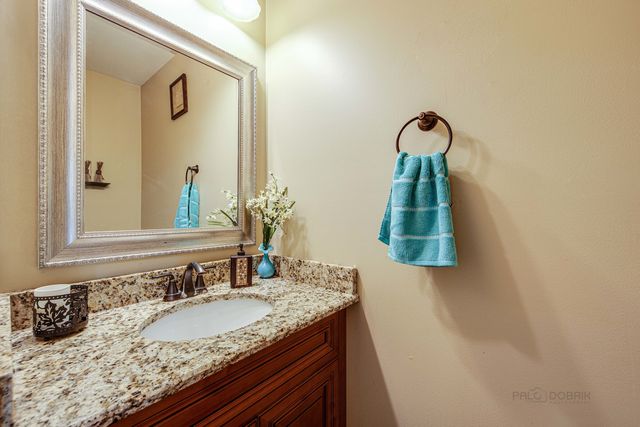 2238 Gleneagles Drive, Naperville, IL 60565