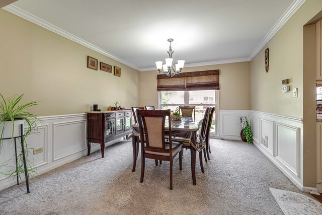 2238 Gleneagles Drive, Naperville, IL 60565