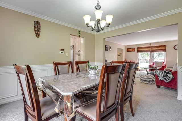 2238 Gleneagles Drive, Naperville, IL 60565