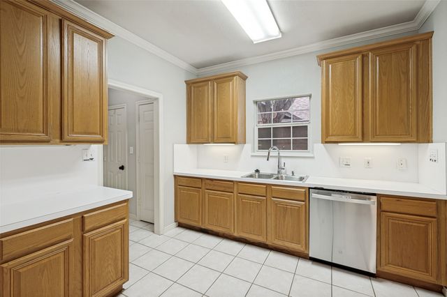 1156 Bent Oaks Drive, Denton, TX 76210
